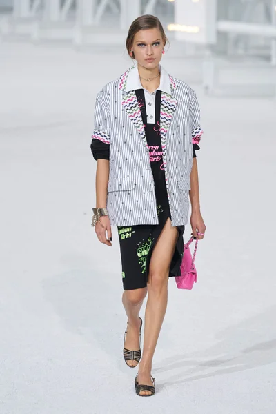 Look 26